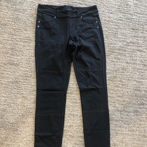 Women’s Athleta straight leg knit pant